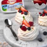 Mini pavlova